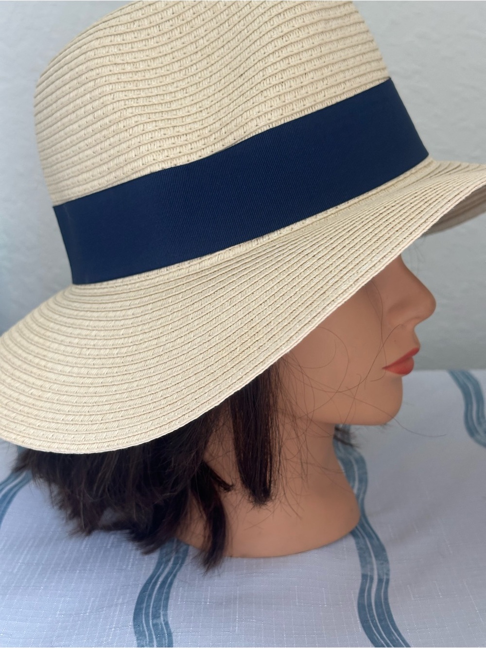 Women's Cream Straw Fedora with Navy Band